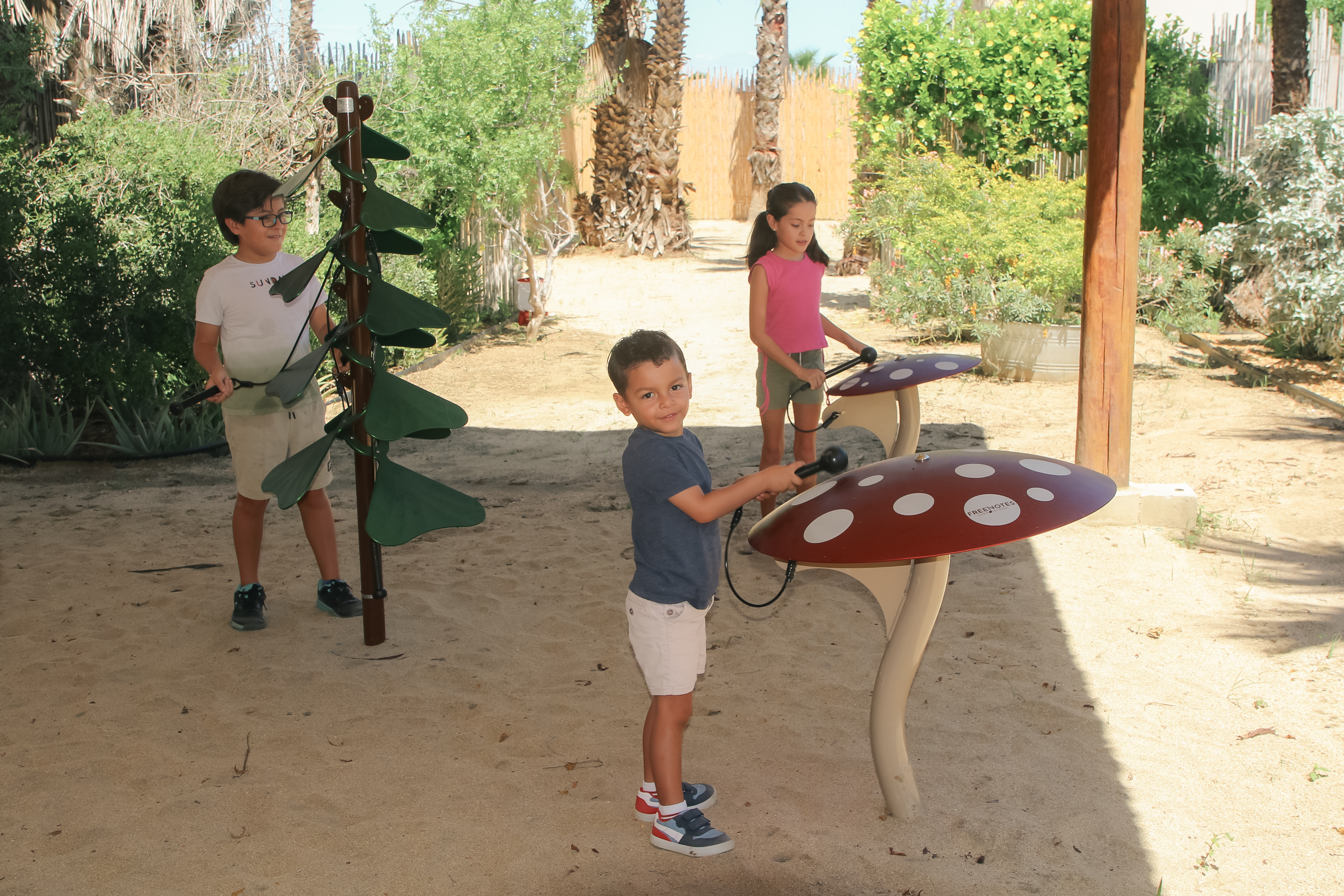 Tierra Sagrada & Beach Club 