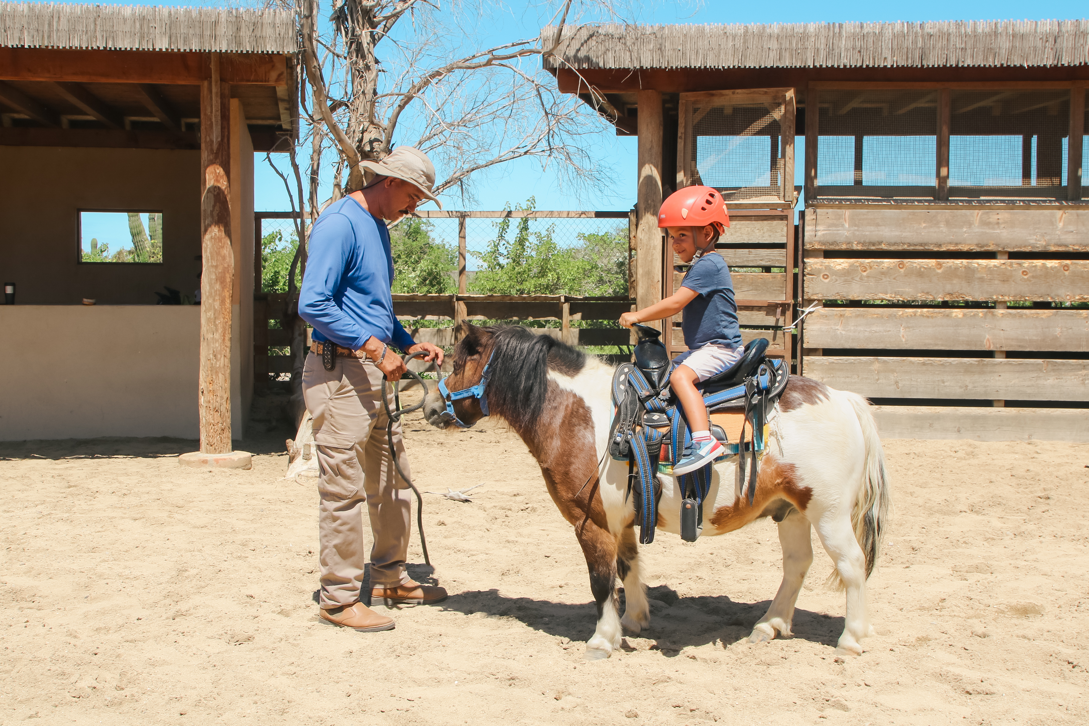 Tierra Sagrada & Beach Club 