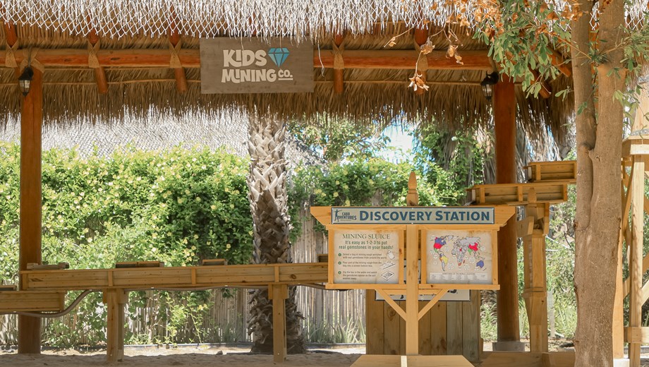 Tierra Sagrada & Beach Club