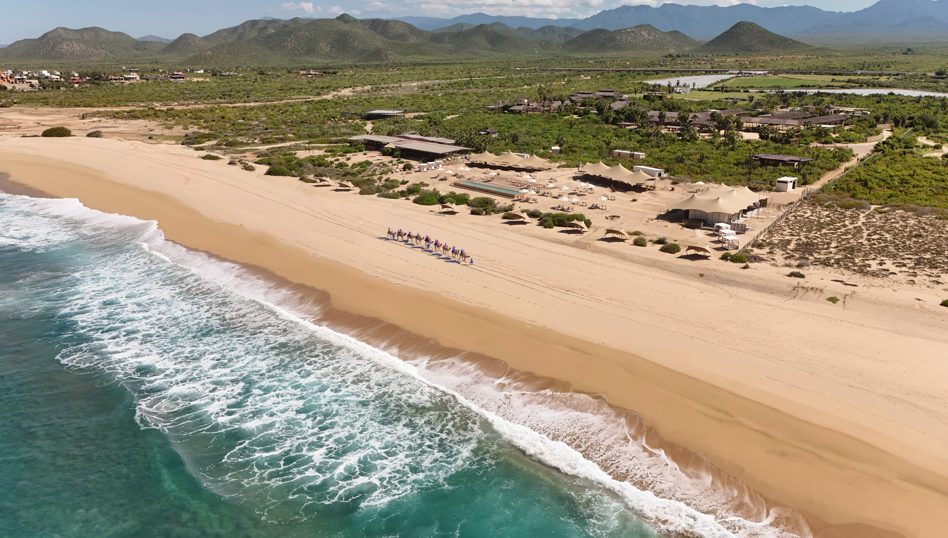 Tierra Sagrada & Beach Club 