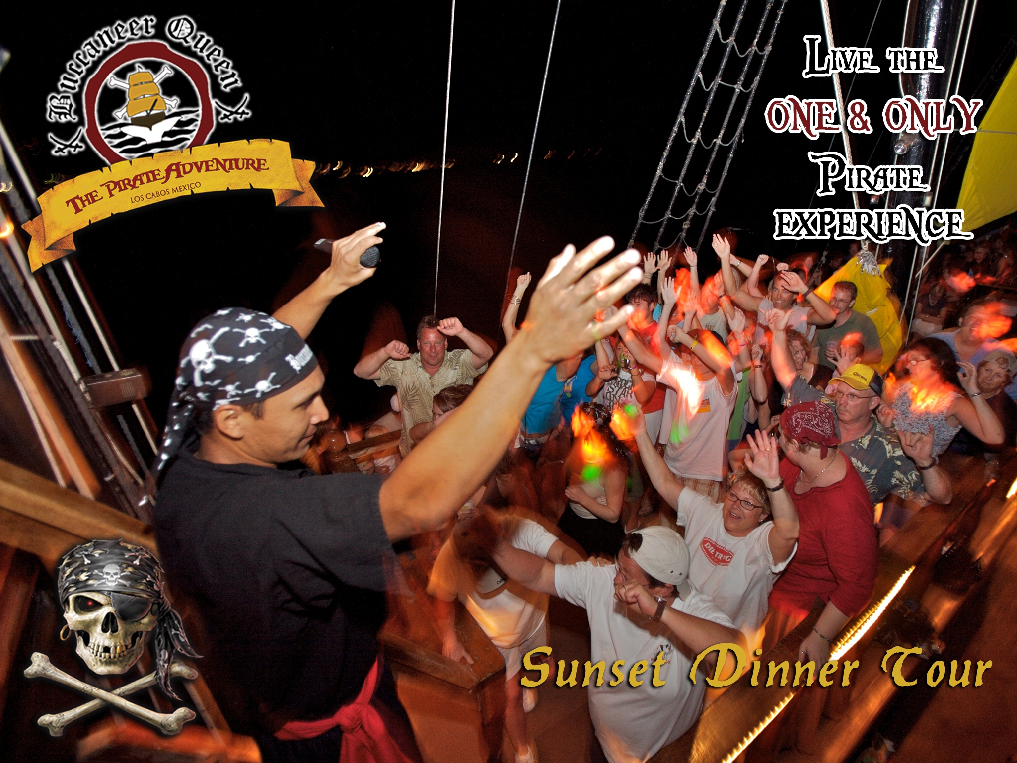 Buccaneer Queen al Atardecer 