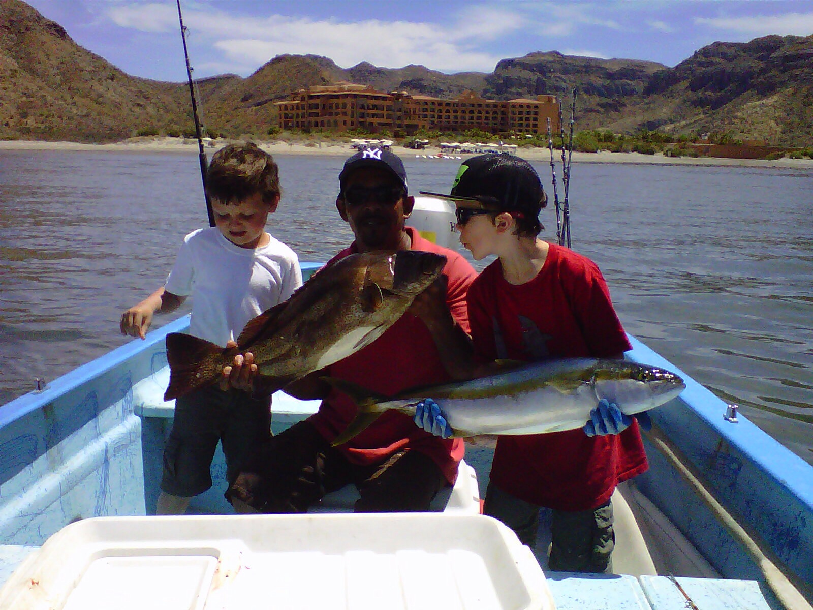 En panga por las islas de Loreto