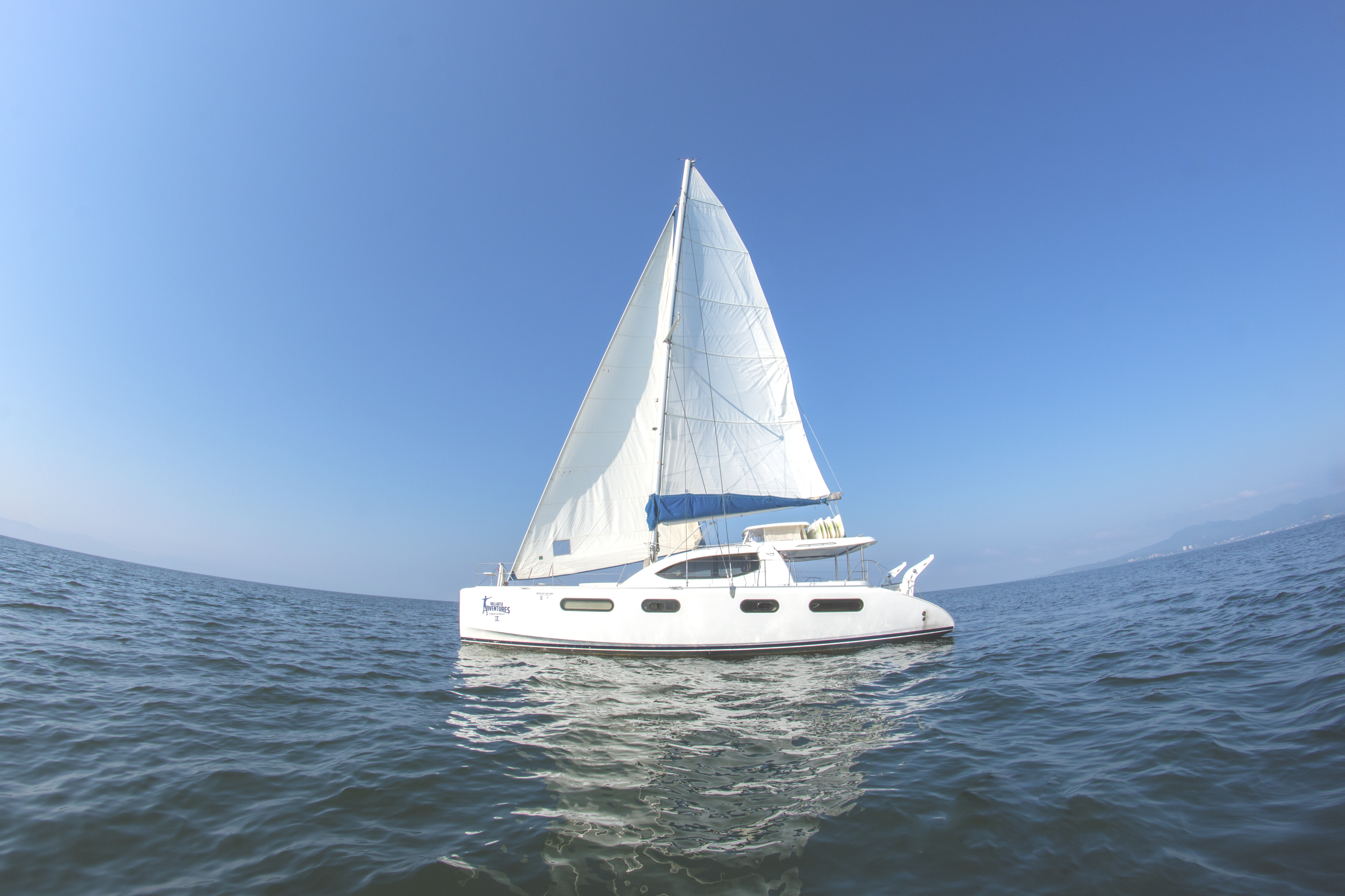 Leopard 47" Luxury Yacht | 30 pax max