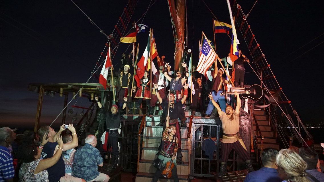 Piratas de la Bahia Premium