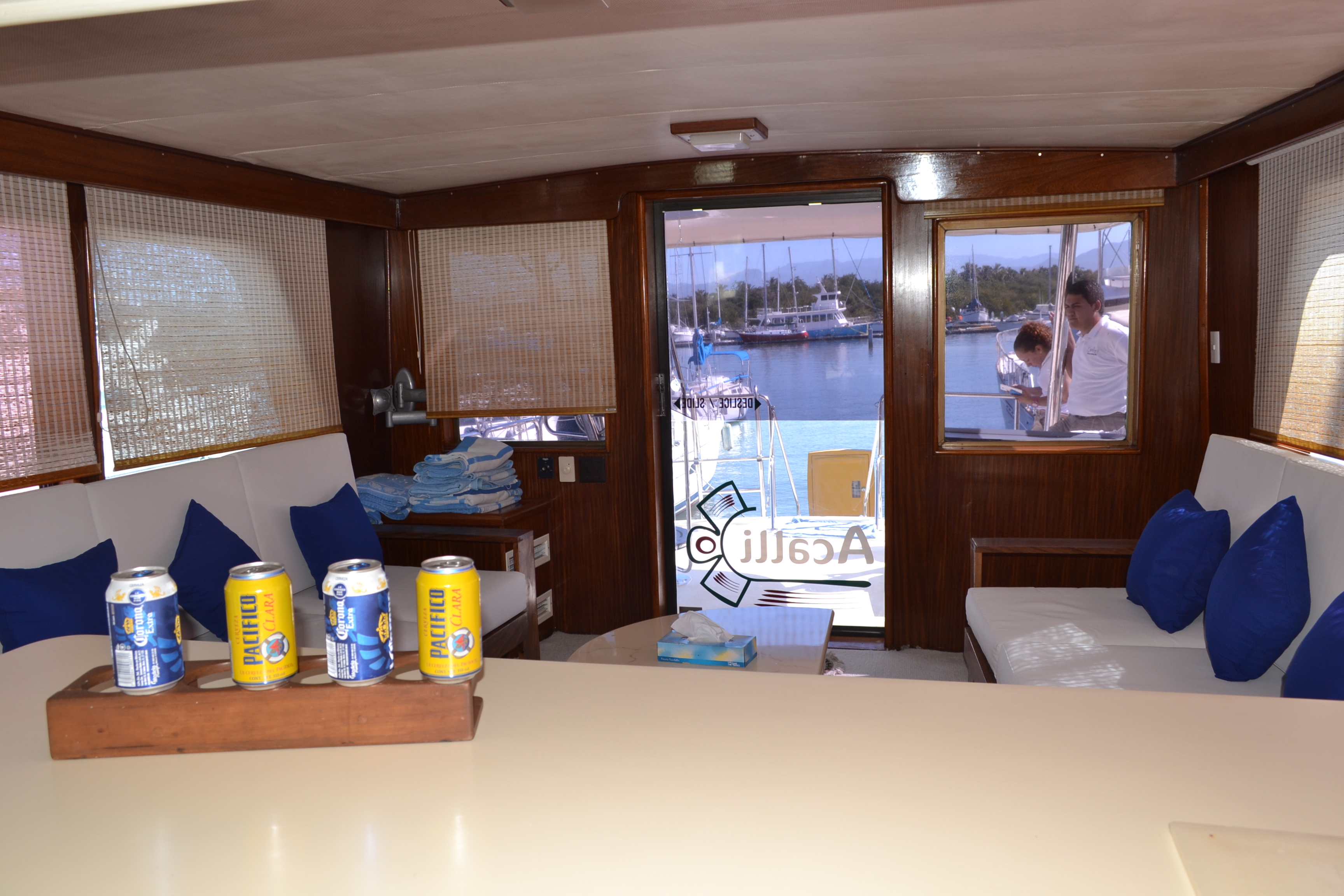 Florero 58" Delux | 16 pax max