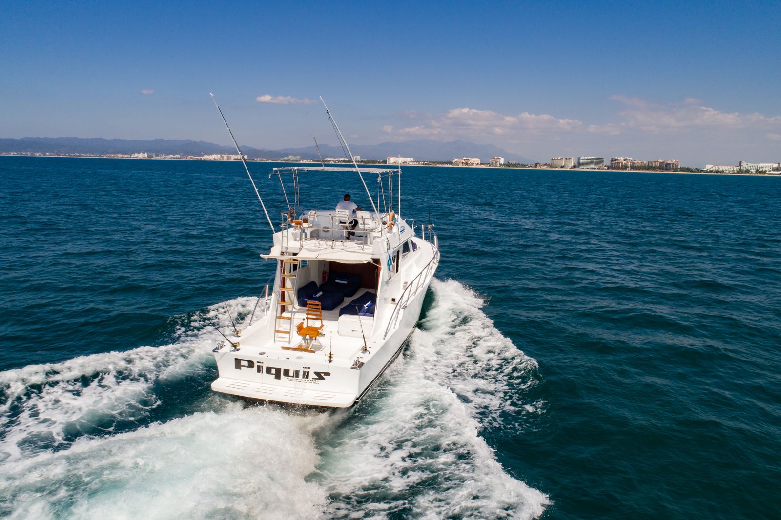 Piquis 46"| 9 pax max