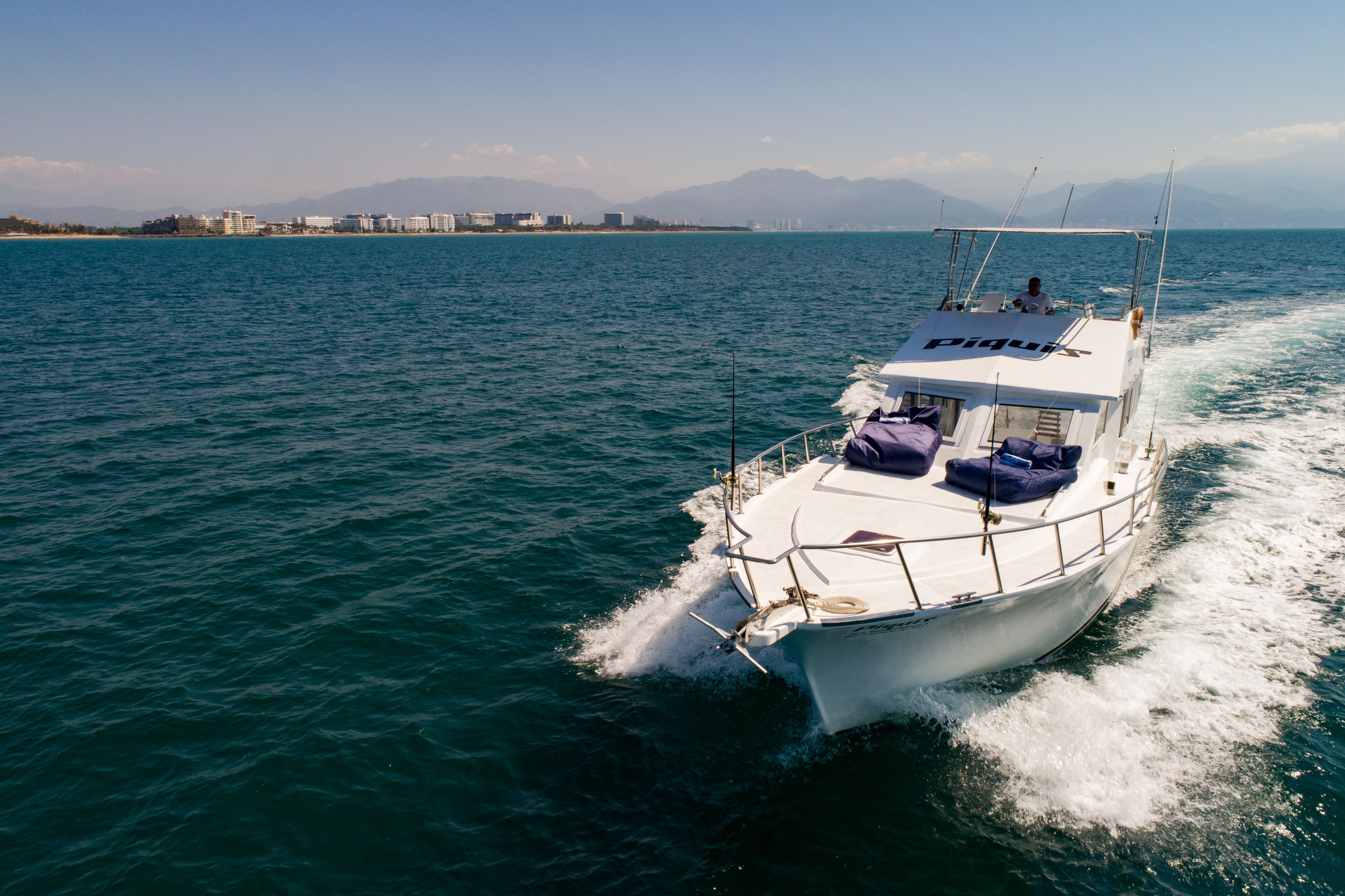 Piquis 46"| 9 pax max