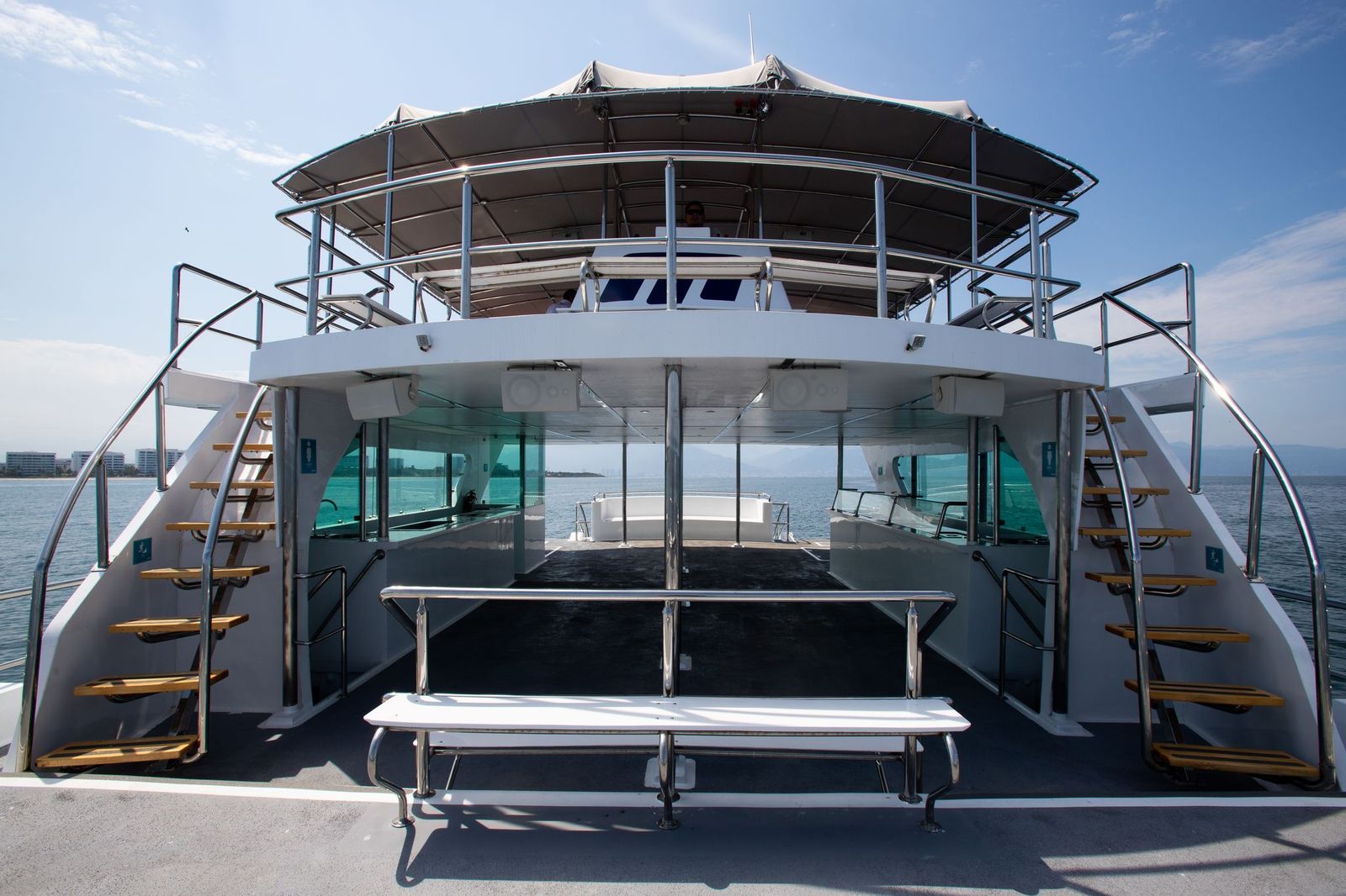  Canuwa II 72" | 40 pax max