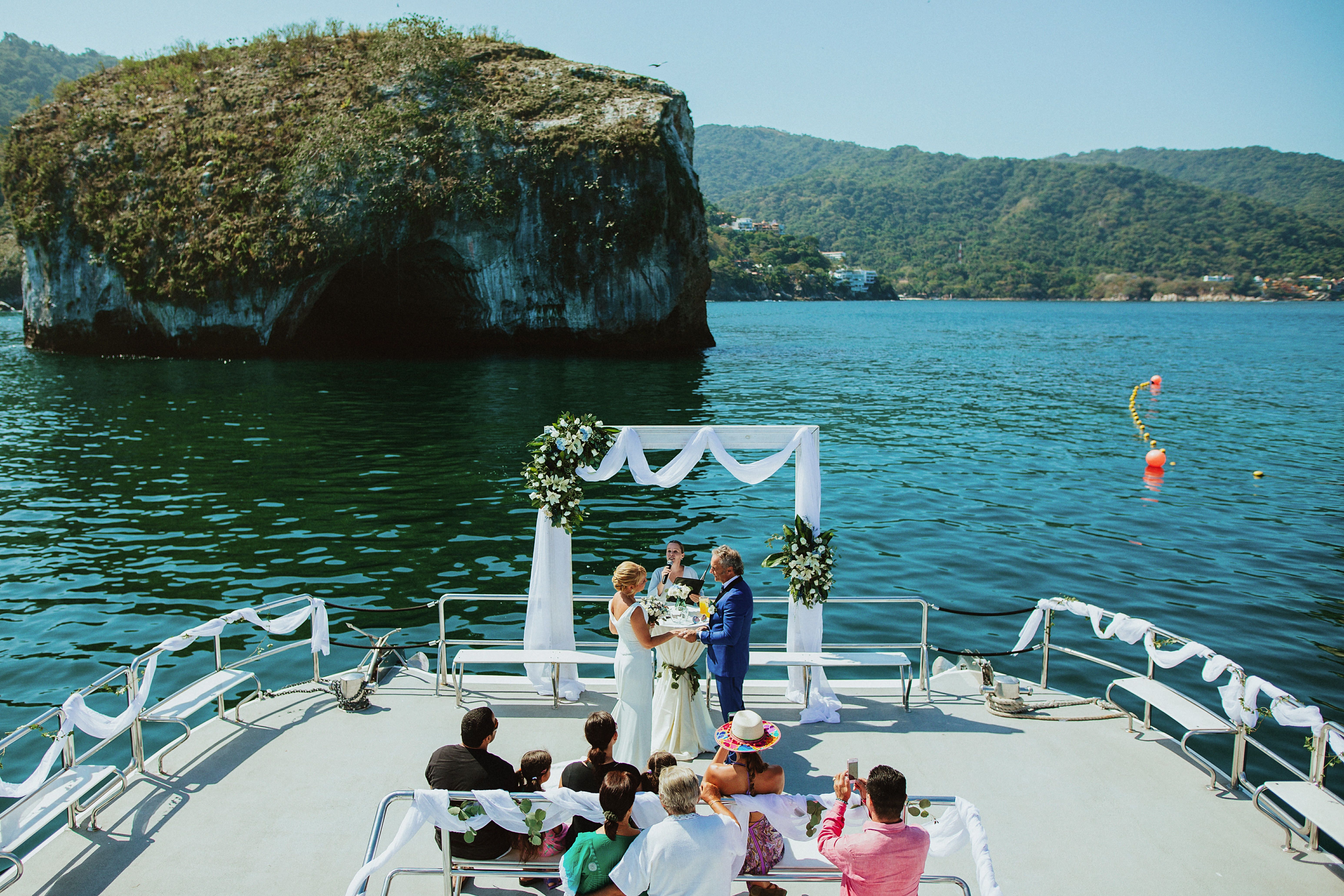 Grand Canuwa 90" | 50 pax max